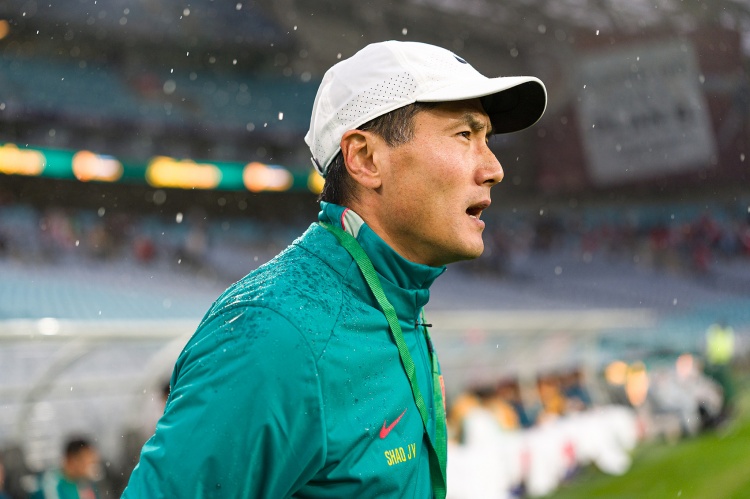 邵佳一:新加坡已非吴下阿蒙 东盟杯参赛与否待定 邵佳一:新加坡已非吴下阿蒙 东盟杯参赛与否待定
